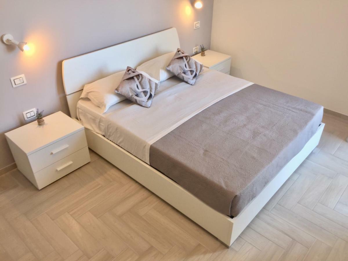 Le Domus Modern Apartments Cagliari Su Forti Dış mekan fotoğraf