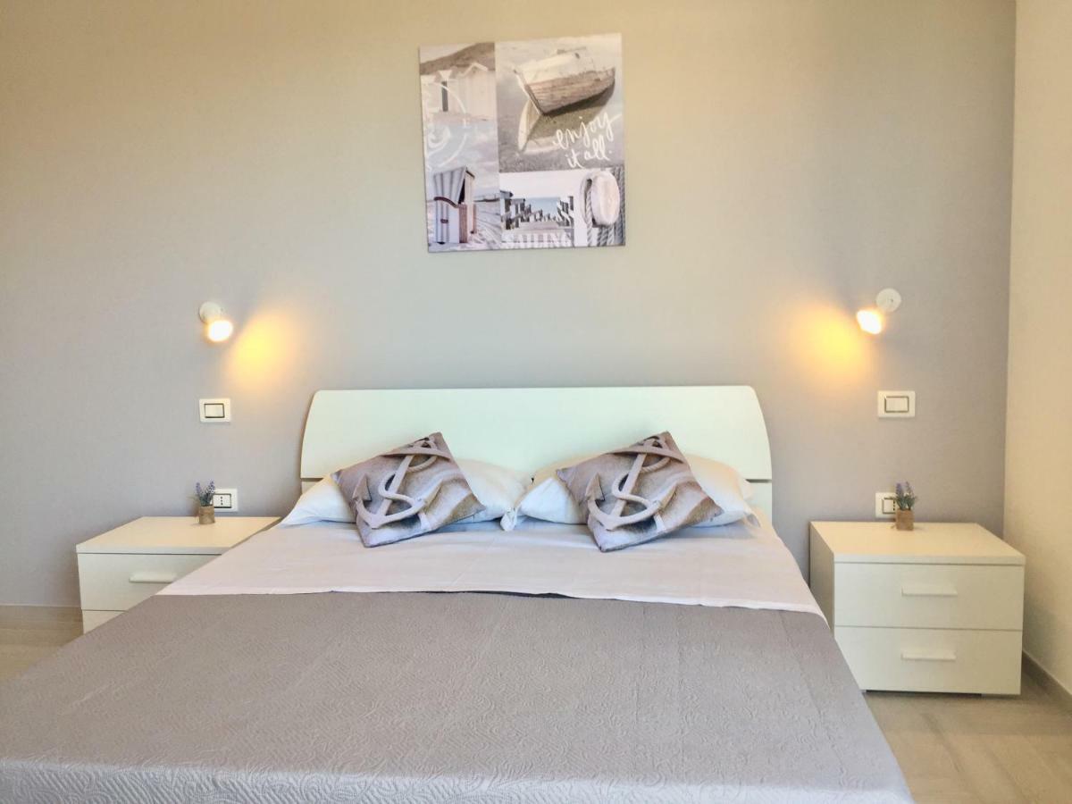 Le Domus Modern Apartments Cagliari Su Forti Dış mekan fotoğraf