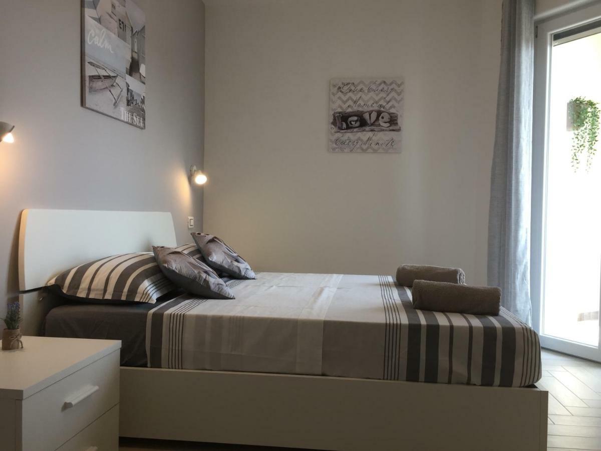 Le Domus Modern Apartments Cagliari Su Forti Dış mekan fotoğraf