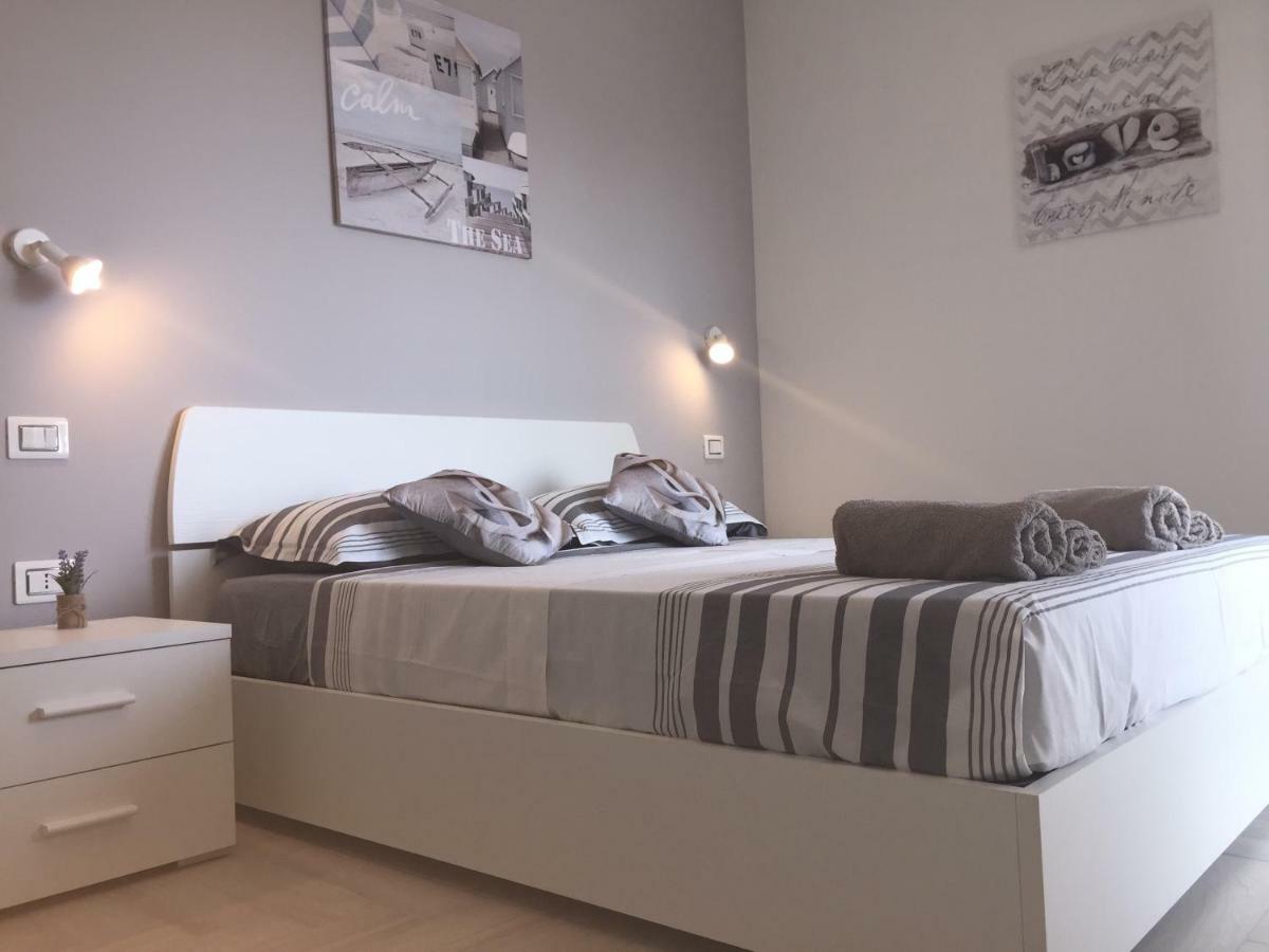Le Domus Modern Apartments Cagliari Su Forti Dış mekan fotoğraf