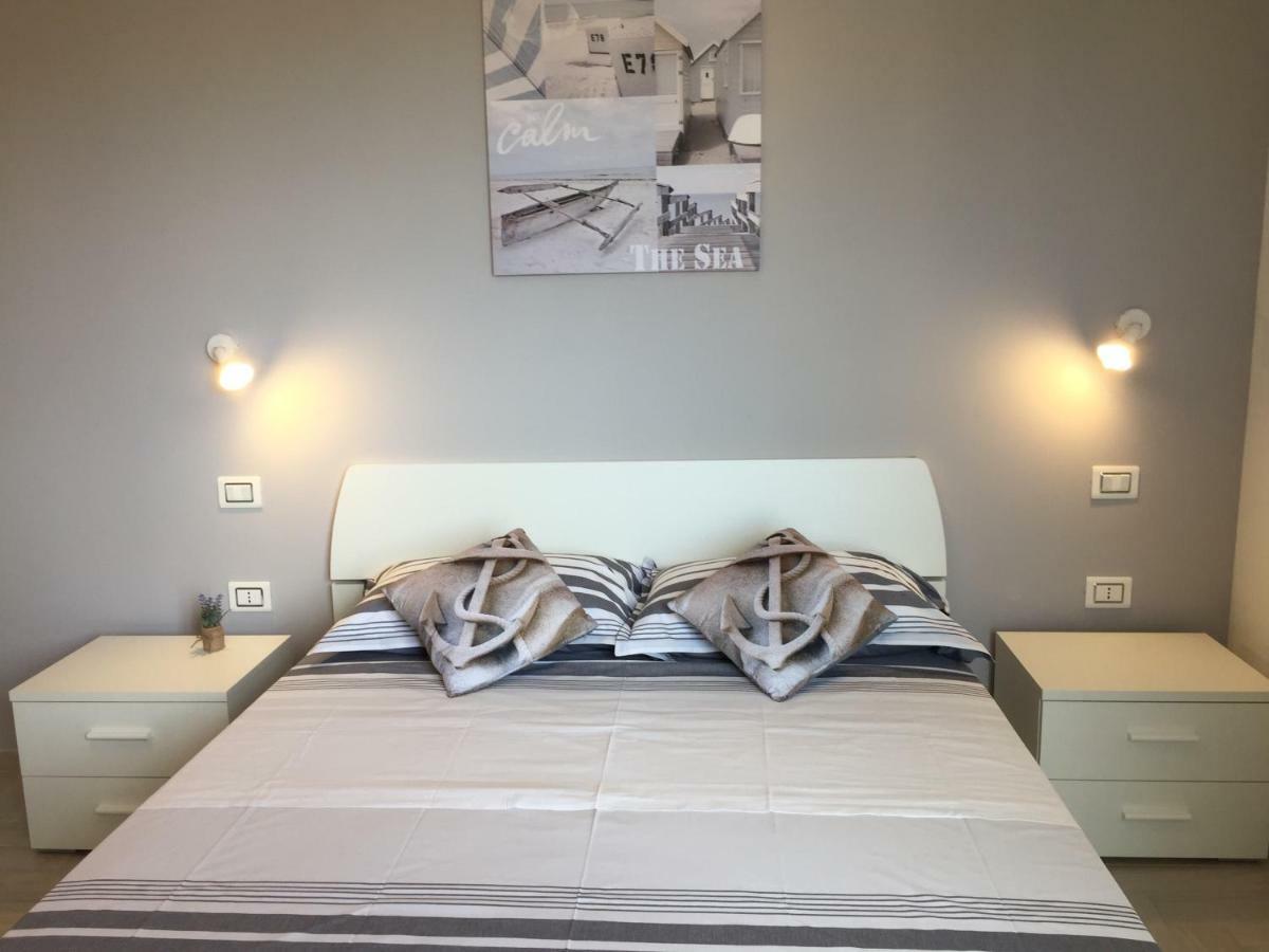 Le Domus Modern Apartments Cagliari Su Forti Dış mekan fotoğraf