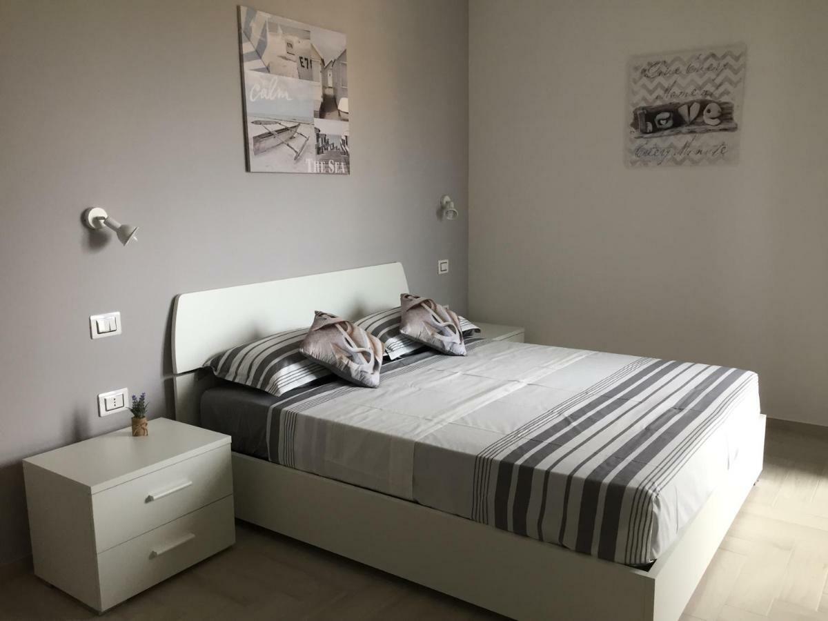 Le Domus Modern Apartments Cagliari Su Forti Dış mekan fotoğraf
