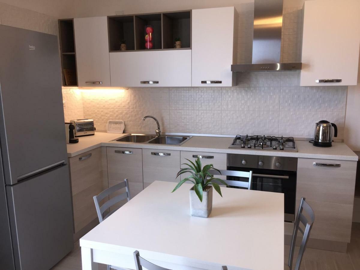 Le Domus Modern Apartments Cagliari Su Forti Dış mekan fotoğraf